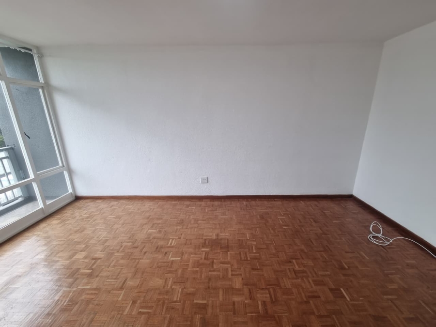 1 Bedroom Property for Sale in Sea Point Western Cape